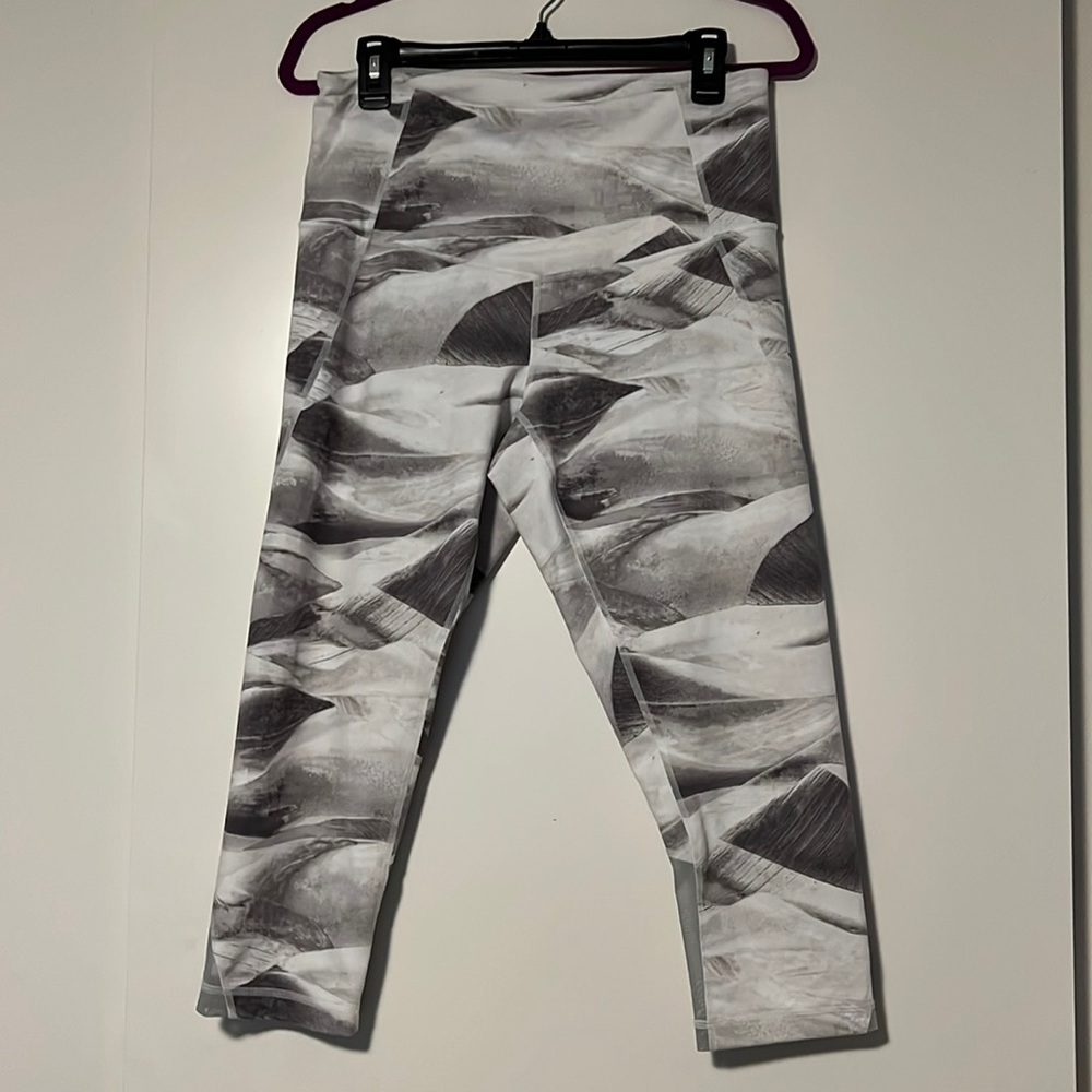 Zella grey and white size L crop leggings (22” inseam), GUC, mesh leg detail